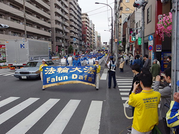 东京庆三亿人退出中共大游行 日本民众赞叹(图文) 1 IMGP1154 4